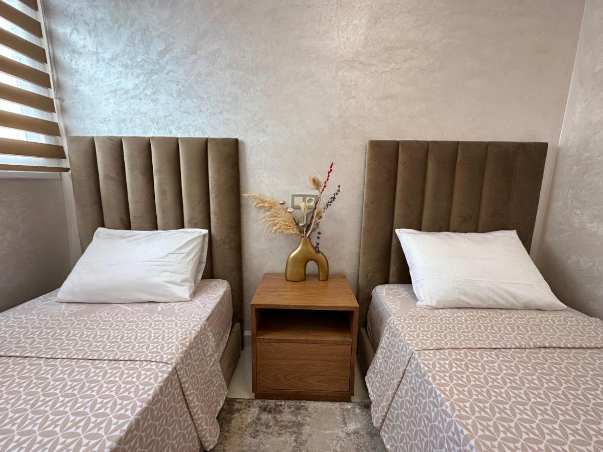 Gardenia Family Only Apartment
